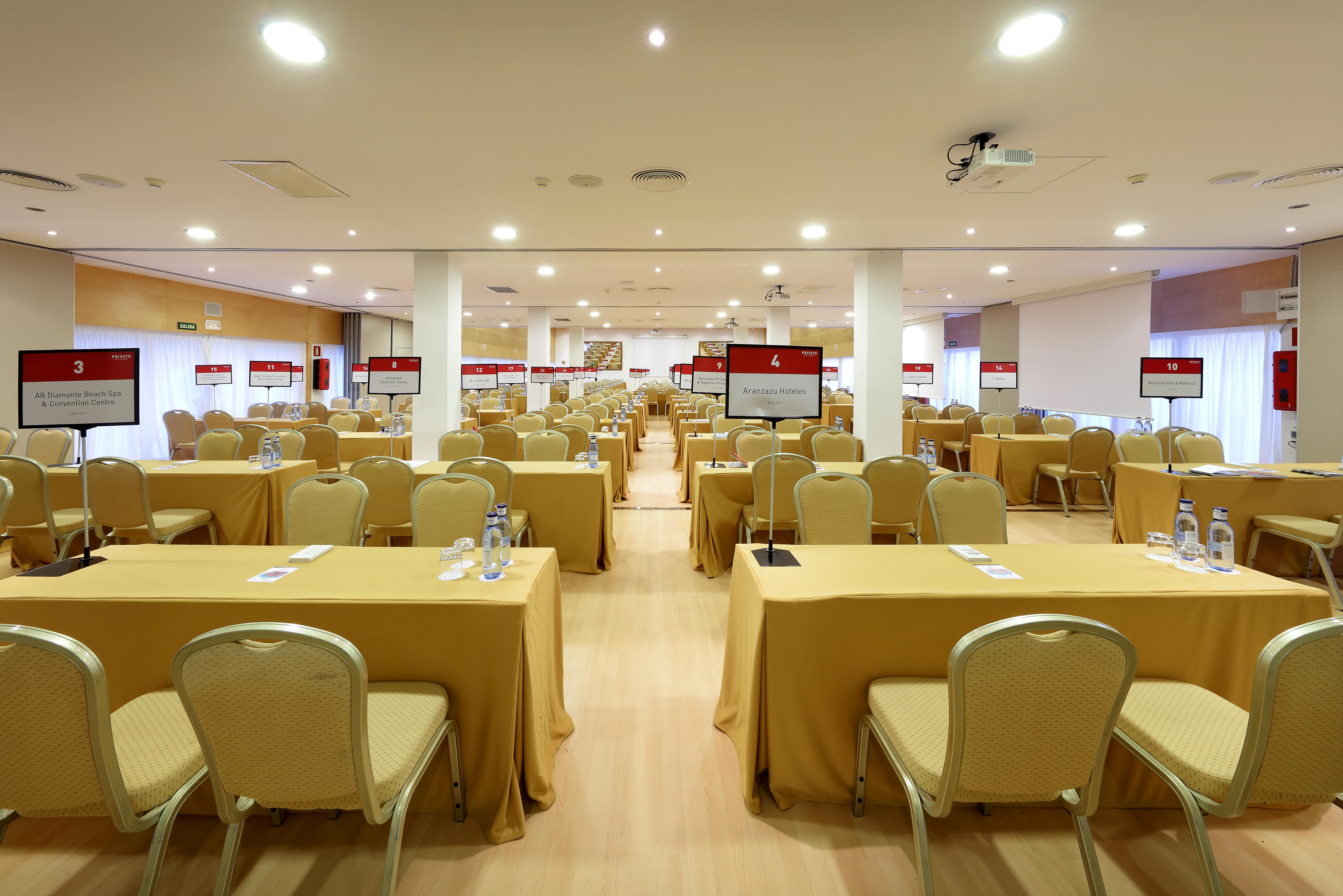 Grand Palladium Select Palace Ibiza Playa d'en Bossa Ngoại thất bức ảnh Meeting room