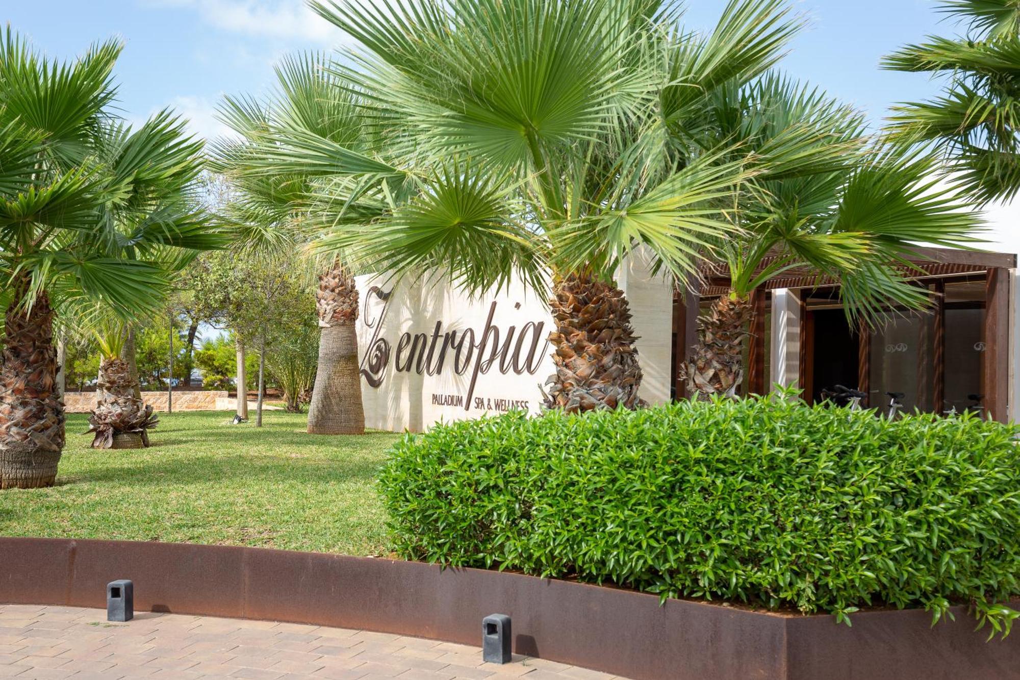 Grand Palladium Select Palace Ibiza Playa d'en Bossa Ngoại thất bức ảnh Entrance to the hotel